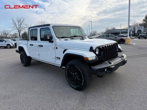 Used 2022 Jeep Gladiator Sport AWD/4WD image 11