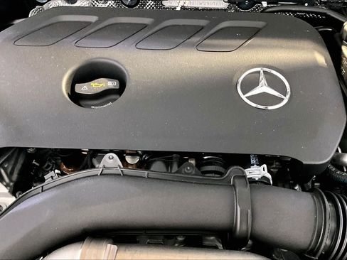 New 2026 Mercedes-Benz GLB 250 4MATIC image 15
