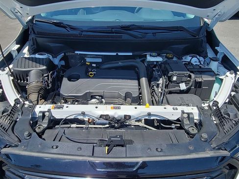 Used 2023 GMC Terrain SLE w/ Driver Convenience Package FWD image 28