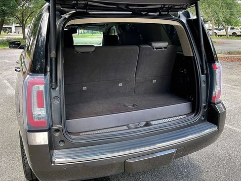 Used 2020 GMC Yukon Denali RWD image 37