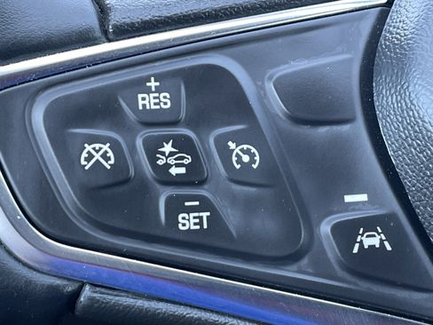 Used 2024 Chevrolet Malibu RS FWD image 28