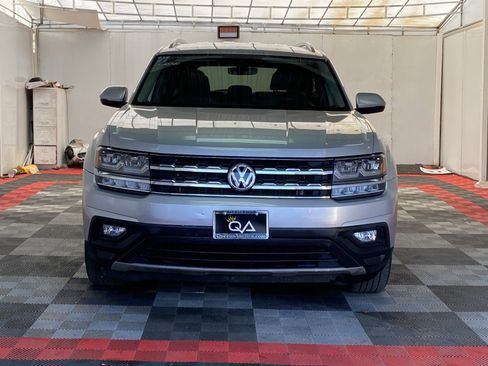Used 2018 Volkswagen Atlas SE image 2