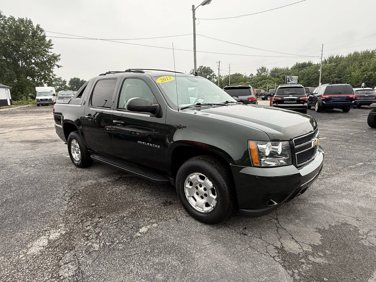 Used 2013 Chevrolet Avalanche LS AWD/4WD image 6