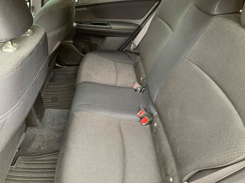 Used 2013 Subaru Crosstrek 2.0i Premium AWD/4WD image 10