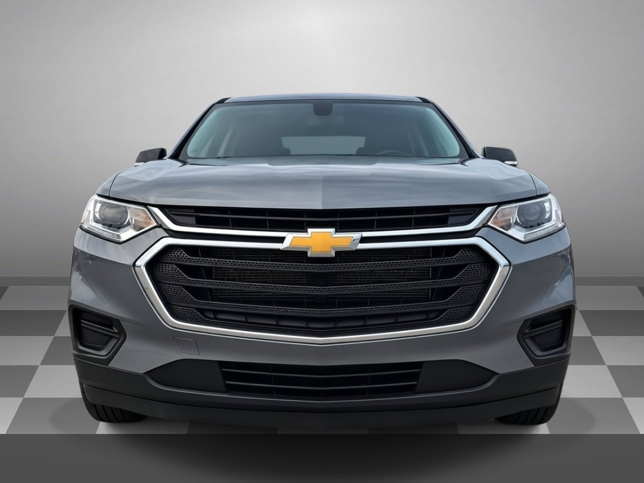 Used 2020 Chevrolet Traverse LS FWD image 2