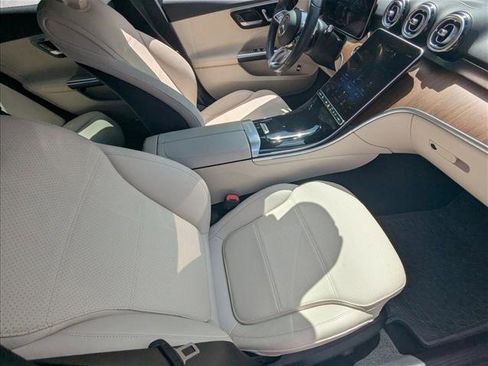Used 2023 Mercedes-Benz C 300 Sedan image 19