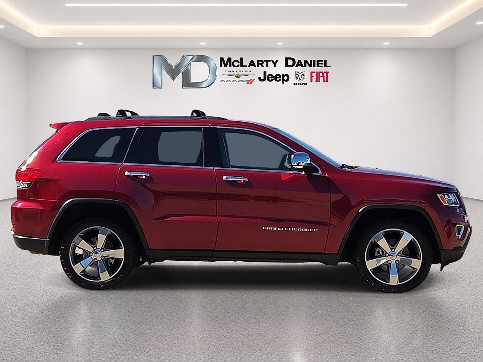 Used 2015 Jeep Grand Cherokee Limited AWD/4WD image 6