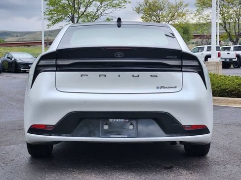 Used 2024 Toyota Prius Prime FWD image 5