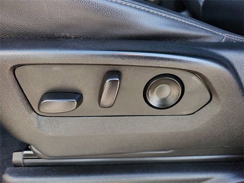 Used 2021 Chevrolet Tahoe LT image 14