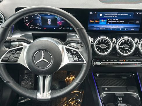 Certified 2025 Mercedes-Benz GLB 250 image 14
