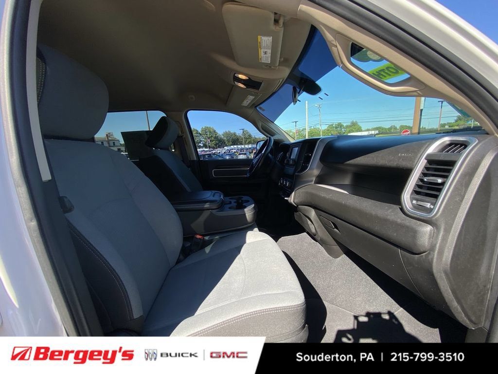 Used 2019 RAM 2500 Big Horn AWD/4WD image 32