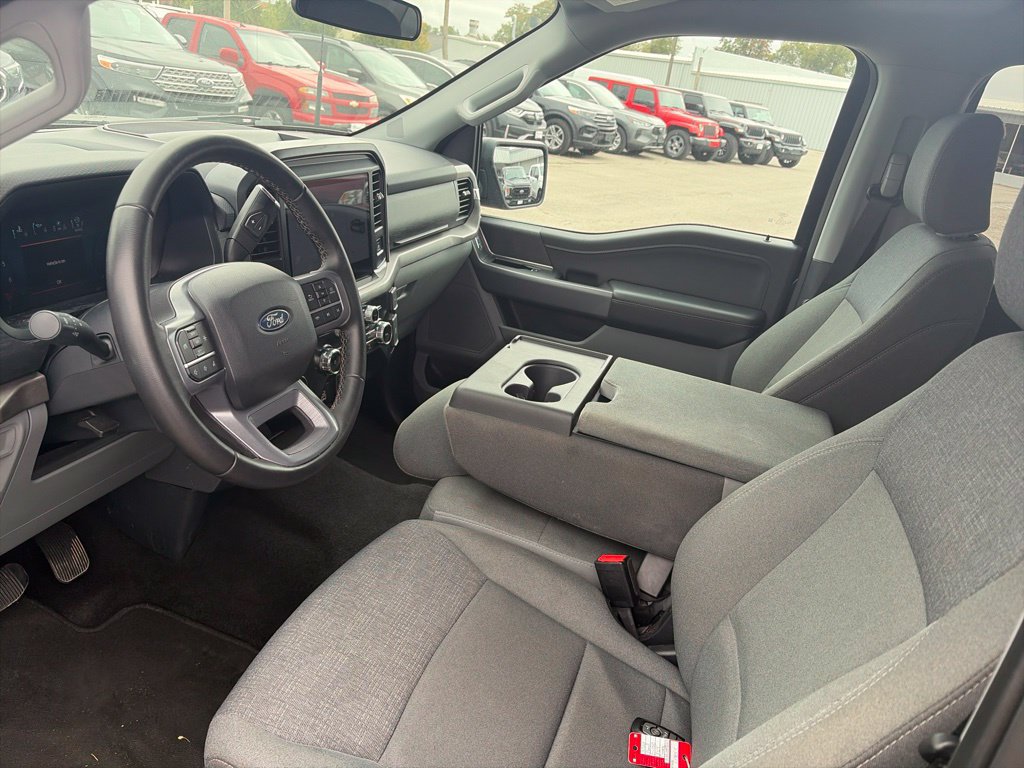 Used 2025 Ford F150 XLT w/ Equipment Group 301A Standard AWD/4WD image 16