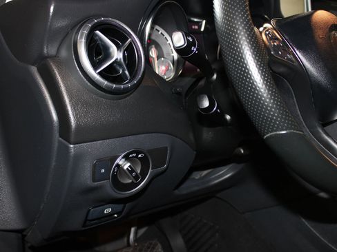 Used 2015 Mercedes-Benz CLA 250 4MATIC image 23