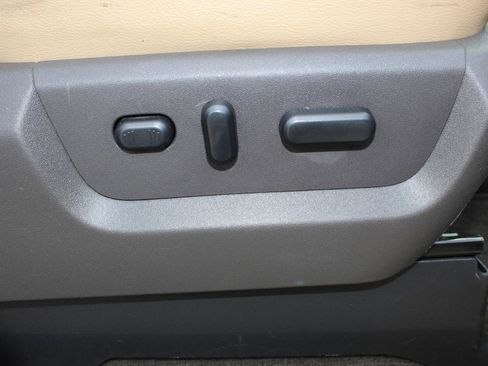 Used 2013 Ford F250 Lariat w/ Lariat Ultimate Pkg image 23