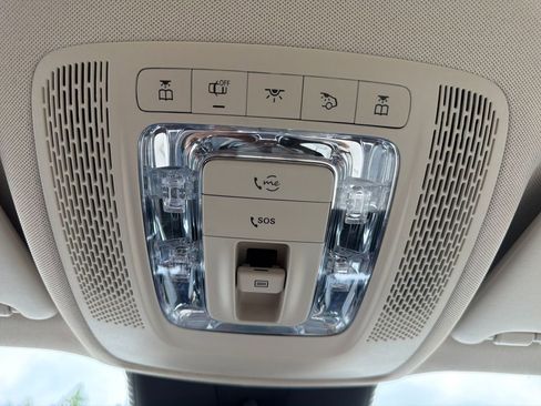 Used 2026 Mercedes-Benz GLB 250 image 24