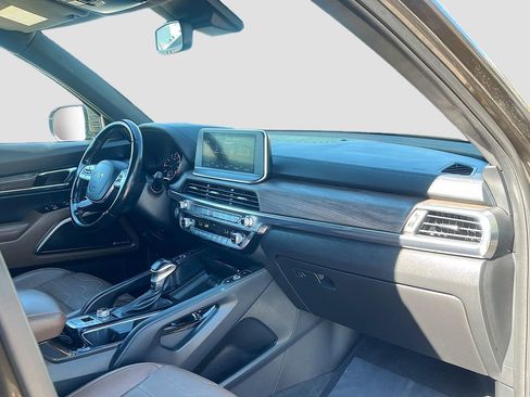 Used 2022 Kia Telluride SX w/ SX Prestige Package image 32