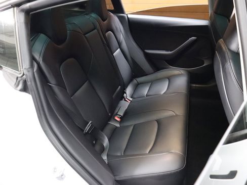 Used 2023 Tesla Model 3 Standard Range image 60