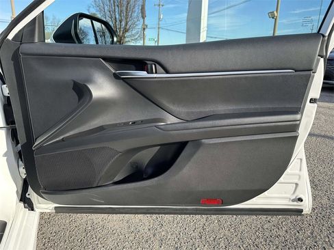 Certified 2024 Toyota Camry SE image 11