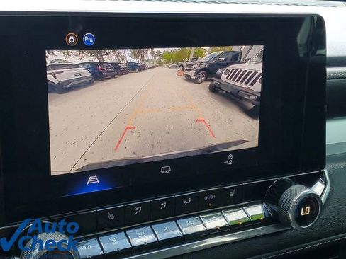 Used 2025 Chevrolet Colorado LT RWD image 25