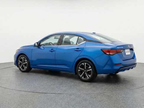 Used 2025 Nissan Sentra SV FWD image 6
