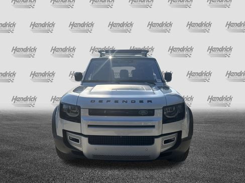 Used 2020 Land Rover Defender 110 First Edition image 2