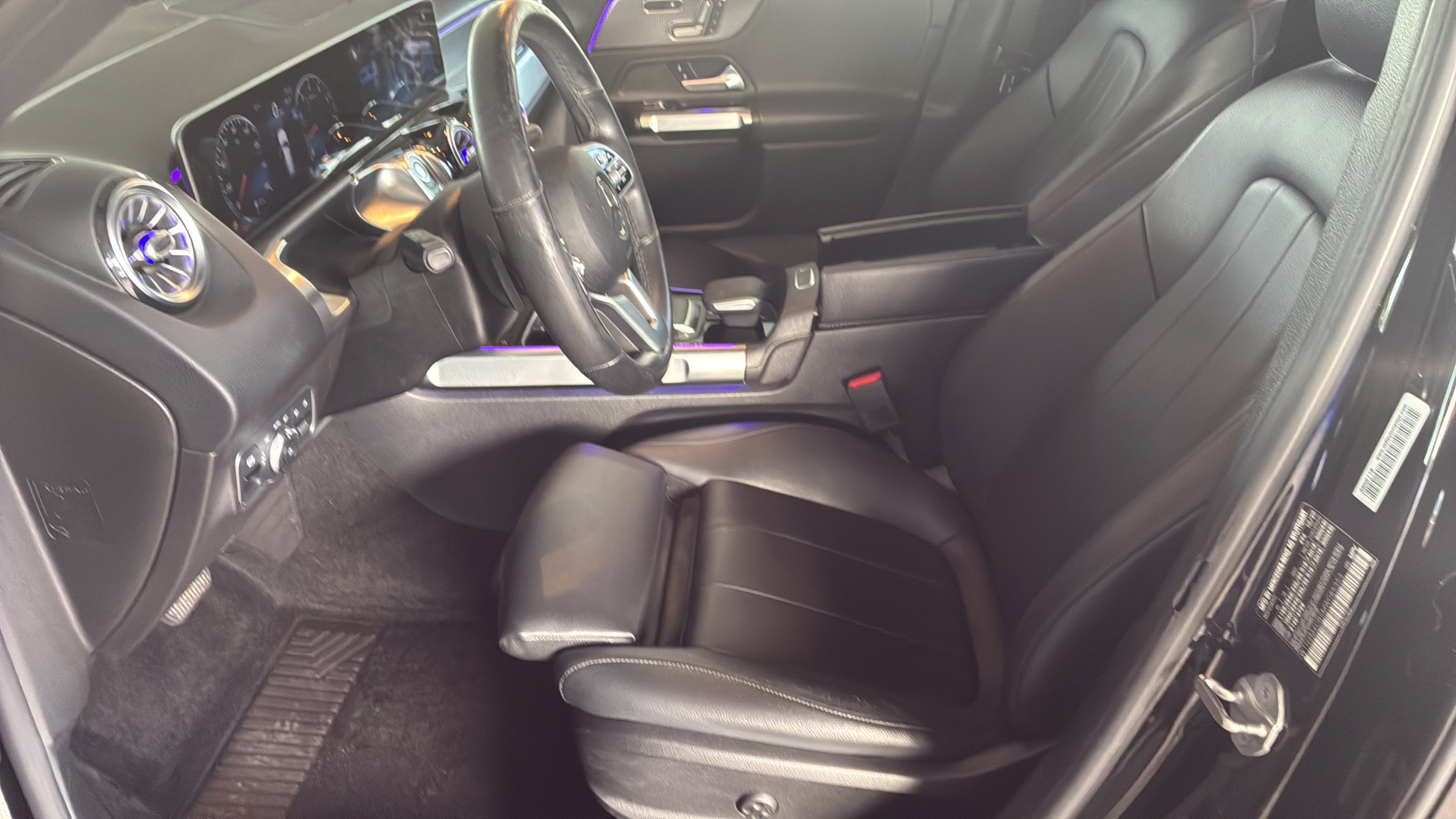 Certified 2021 Mercedes-Benz GLB 250 image 18