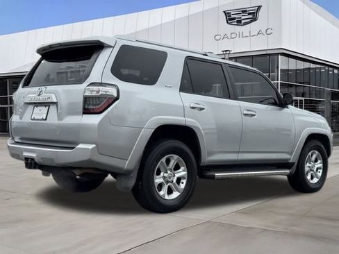 Used 2017 Toyota 4Runner SR5 image 7