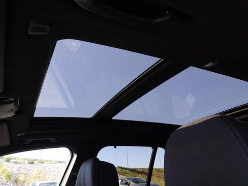 Used 2025 BMW X5 M60i image 11