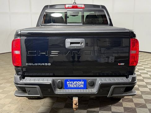 Used 2022 Chevrolet Colorado Z71 w/ Safety Package AWD/4WD image 11