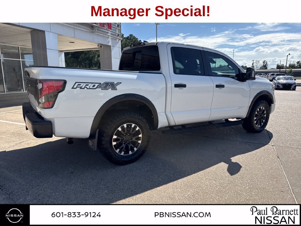 Used 2023 Nissan Titan PRO-4X w/ Pro-4x Convenience Package AWD/4WD image 6
