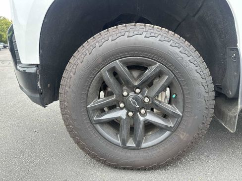 Used 2021 Chevrolet Silverado 1500 Custom Trail Boss image 17
