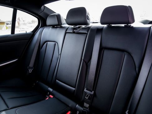 New 2026 BMW 330i xDrive Sedan w/ M Sport Package image 25