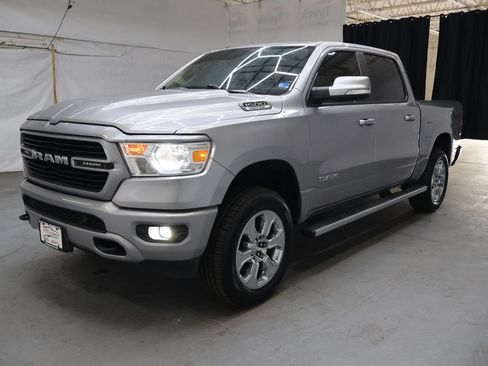 Used 2019 RAM 1500 Big Horn AWD/4WD image 3