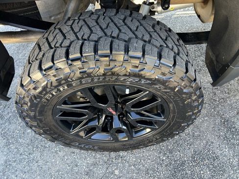 Used 2024 GMC Sierra 1500 Elevation w/ X31 Off-Road Package image 35