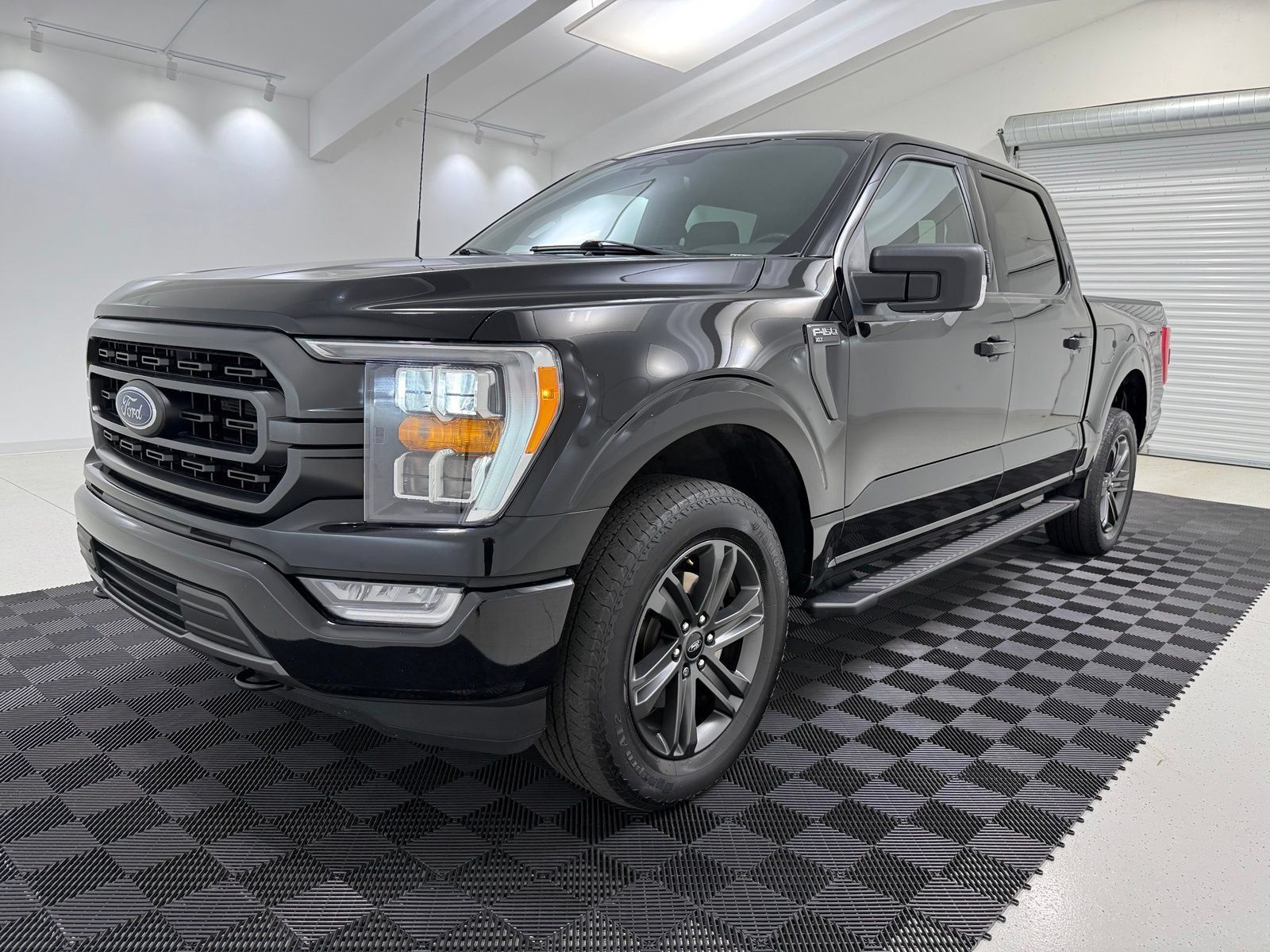 Used 2023 Ford F150 XLT w/ Equipment Group 302A High AWD/4WD image 3