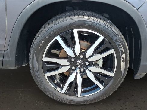 Used 2020 Honda Pilot Touring image 9