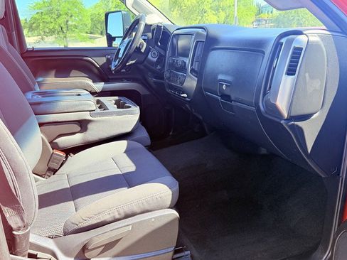 Used 2017 Chevrolet Silverado 2500 LT w/ LT Convenience Package image 8