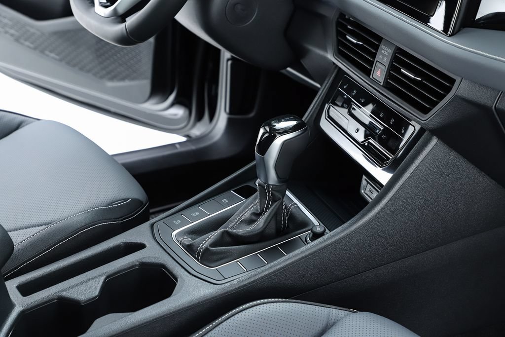 New 2026 Volkswagen Jetta SEL FWD image 33