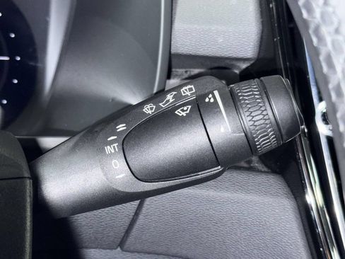 Used 2023 Volvo XC40 Recharge Ultimate AWD/4WD image 29