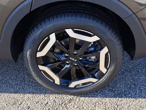 New 2025 Kia Telluride S image 28