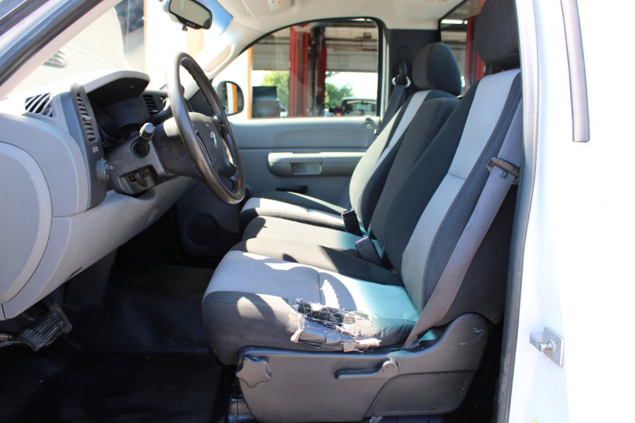 Used 2008 Chevrolet Silverado 1500 W/T RWD image 17