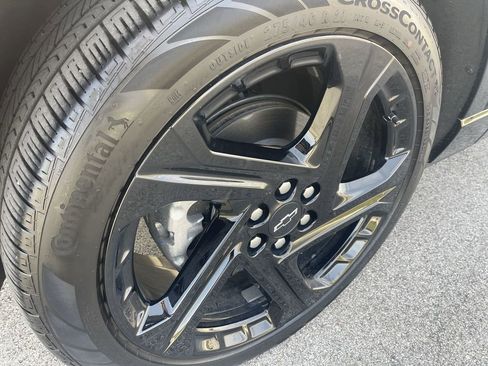 Used 2025 Chevrolet Equinox EV RS w/ Convenience Package II image 10