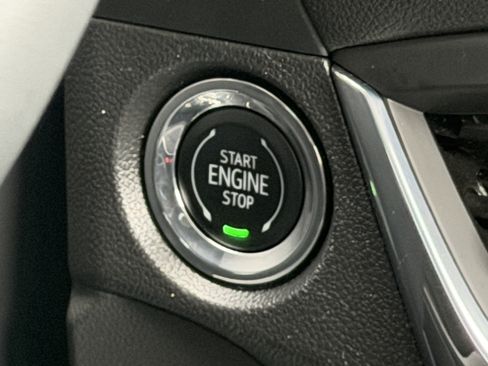 Used 2024 Buick Encore GX Avenir w/ Avenir Technology Package AWD/4WD image 35