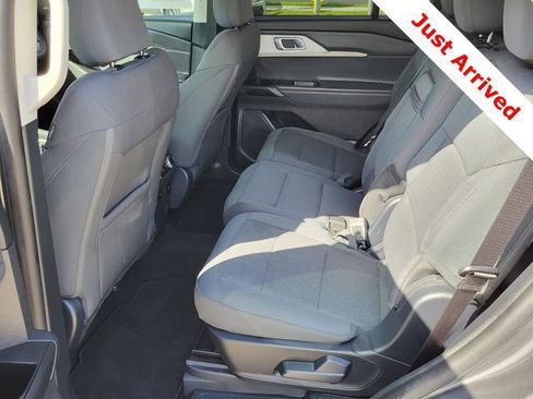 Used 2025 Ford Explorer Active image 15