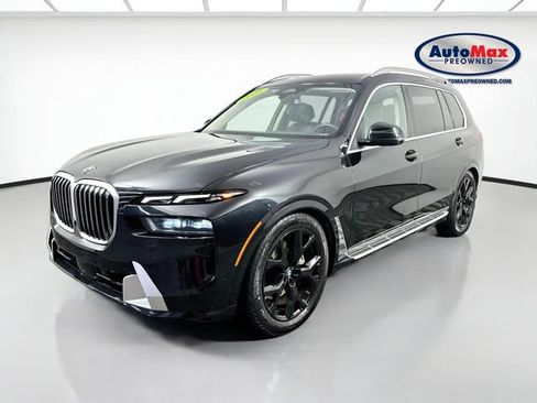 Used 2025 BMW X7 xDrive40i w/ Premium Package AWD/4WD image 5