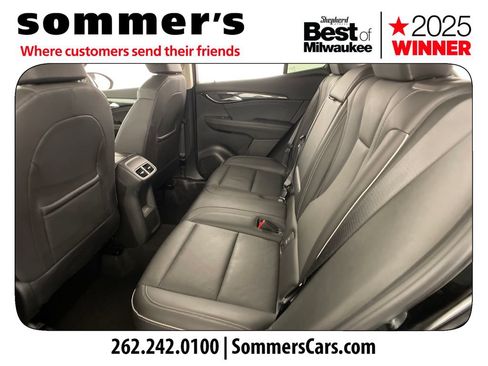 Used 2023 Buick Envision Essence AWD/4WD image 21