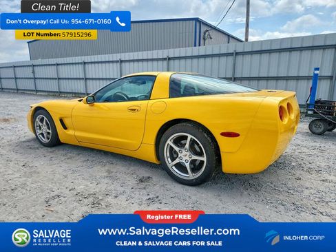 Used 2000 Chevrolet Corvette Coupe w/ Memory Pkg RWD image 3