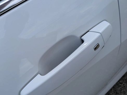 Used 2021 Chevrolet Malibu LT FWD image 14
