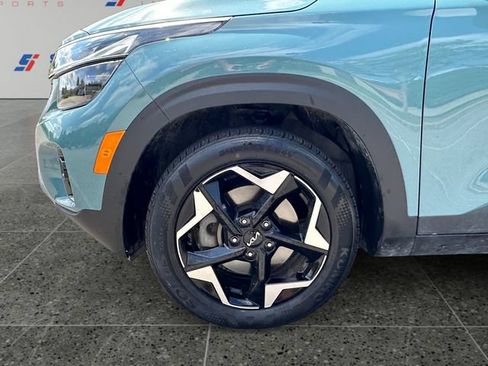 Used 2024 Kia Seltos EX AWD/4WD image 14