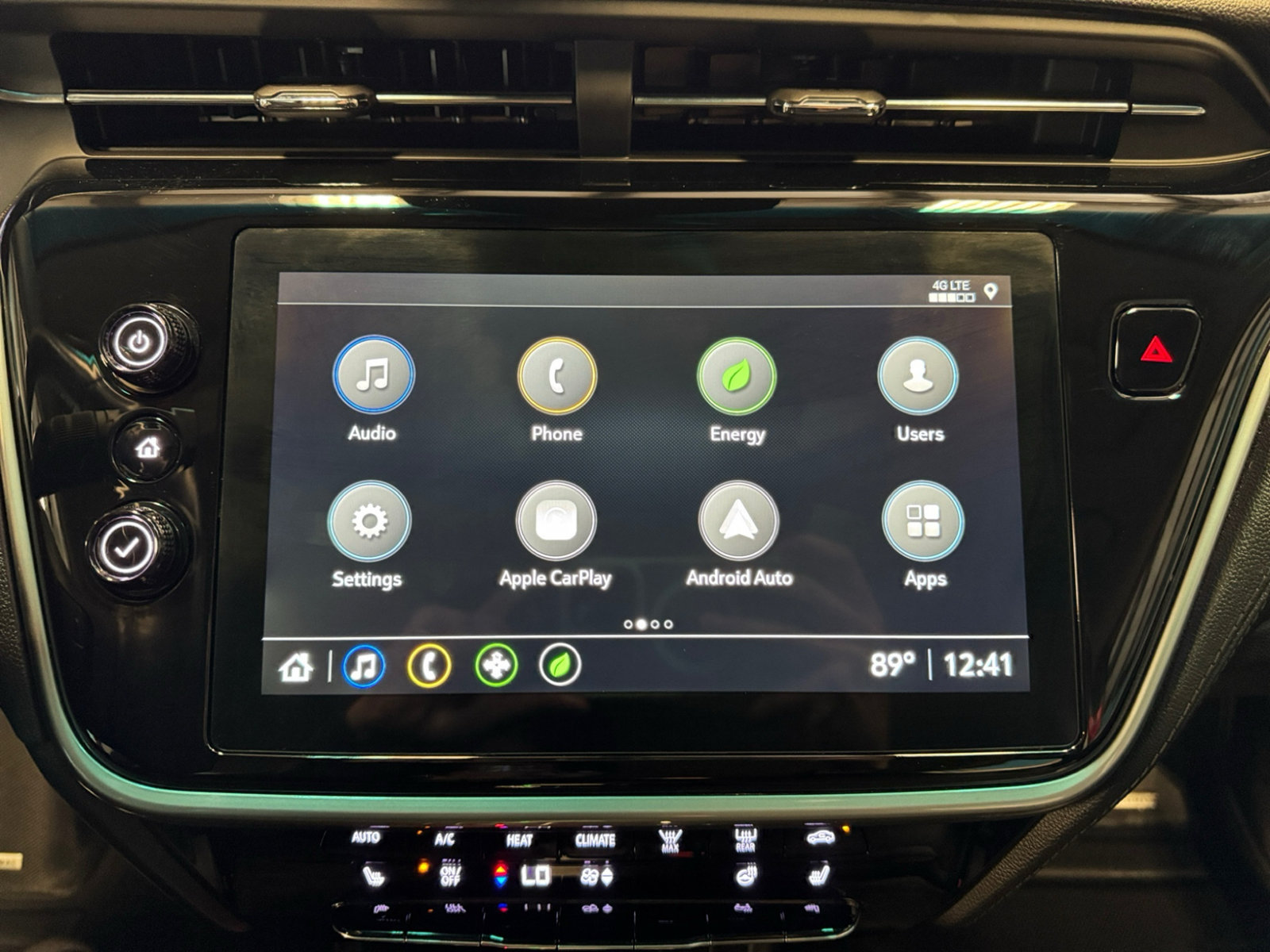 Used 2023 Chevrolet Bolt LT w/ Infotainment Package FWD image 11